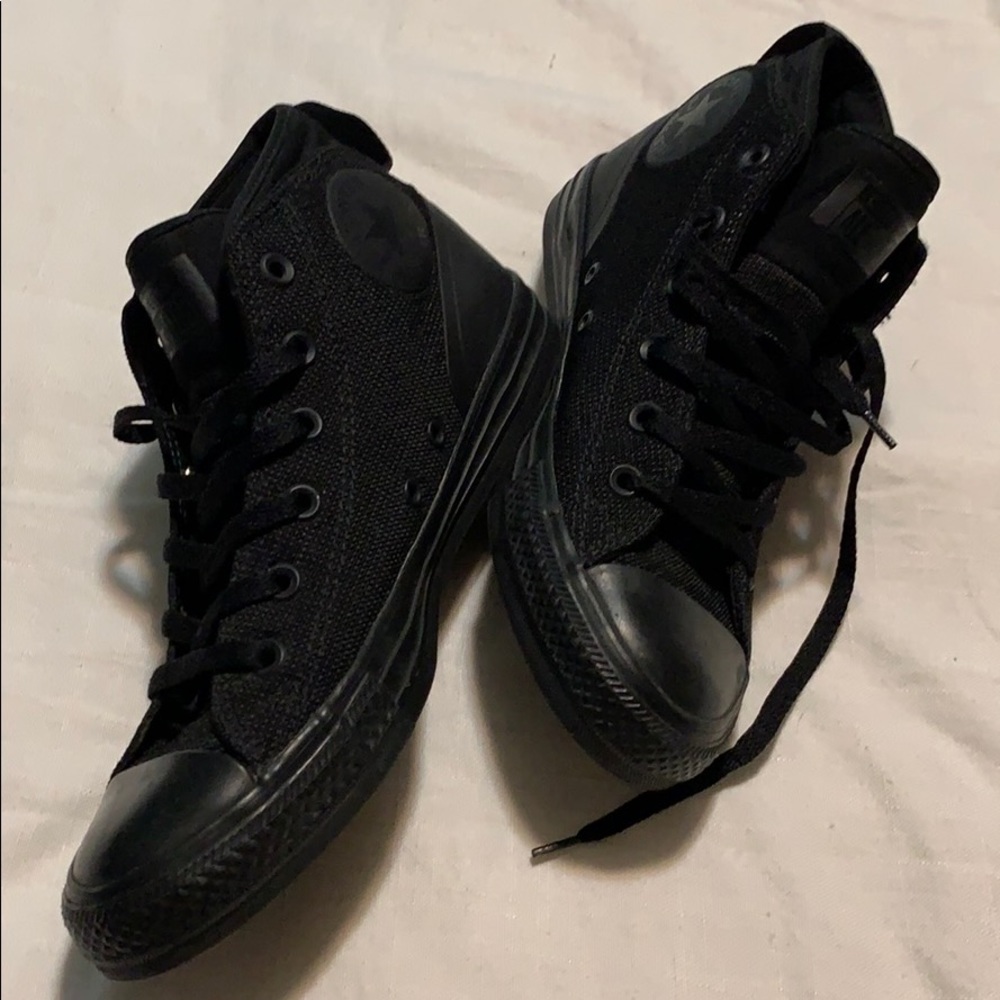 Chuck Taylor’s men’s size 7, women’s 9